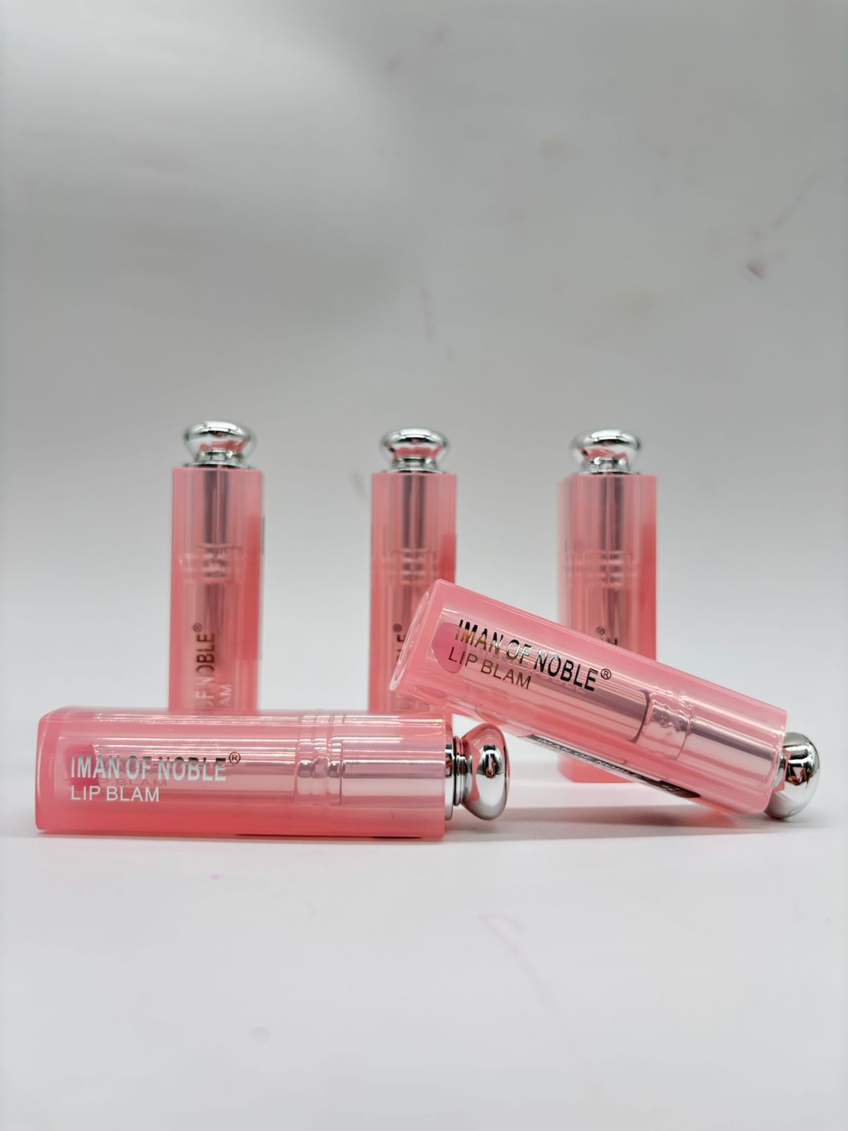 Labial Hidratante Tipo Dior – Brillo, Cuidado y Glamour